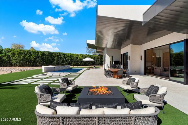 5517 N 68TH Place, Paradise Valley, AZ 85253