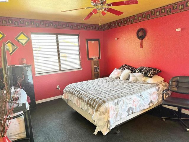 133 Meadowlark Way, Hercules, CA 94547