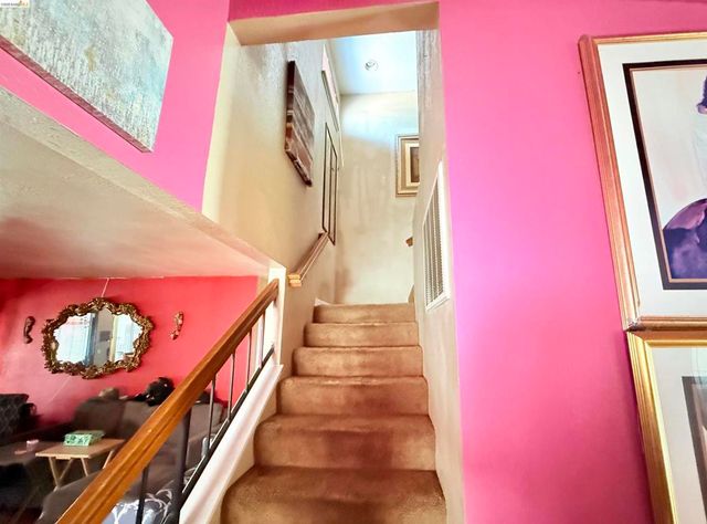 133 Meadowlark Way, Hercules, CA 94547