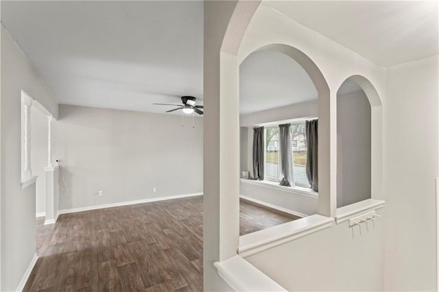 1422 N Blue Mills Road, Independence, MO 64056