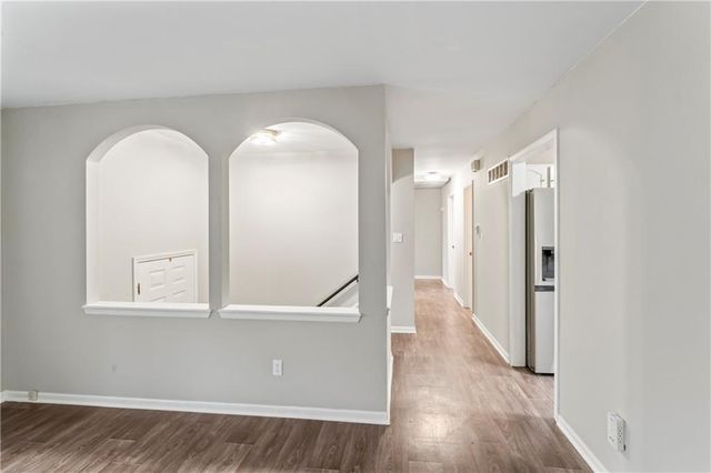 1422 N Blue Mills Road, Independence, MO 64056