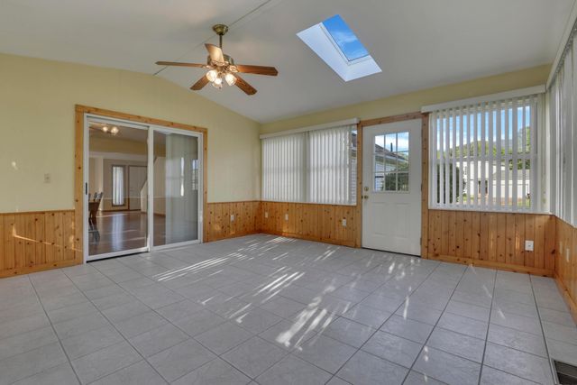 965 Nadine Drive, Heath, OH 43056