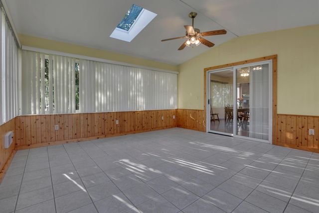 965 Nadine Drive, Heath, OH 43056