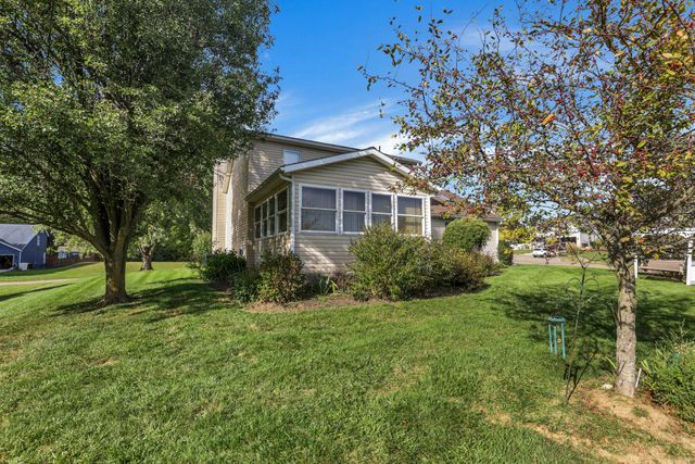 965 Nadine Drive, Heath, OH 43056