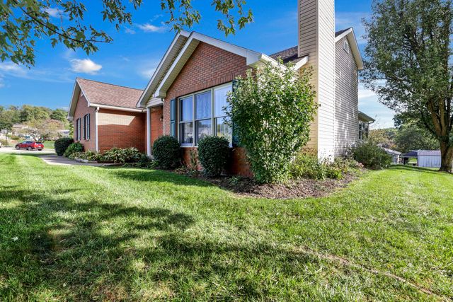 965 Nadine Drive, Heath, OH 43056