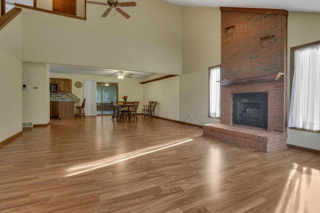 965 Nadine Drive, Heath, OH 43056