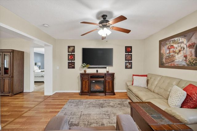 420 LEWIS BOULEVARD SE, St Petersburg, FL 33705