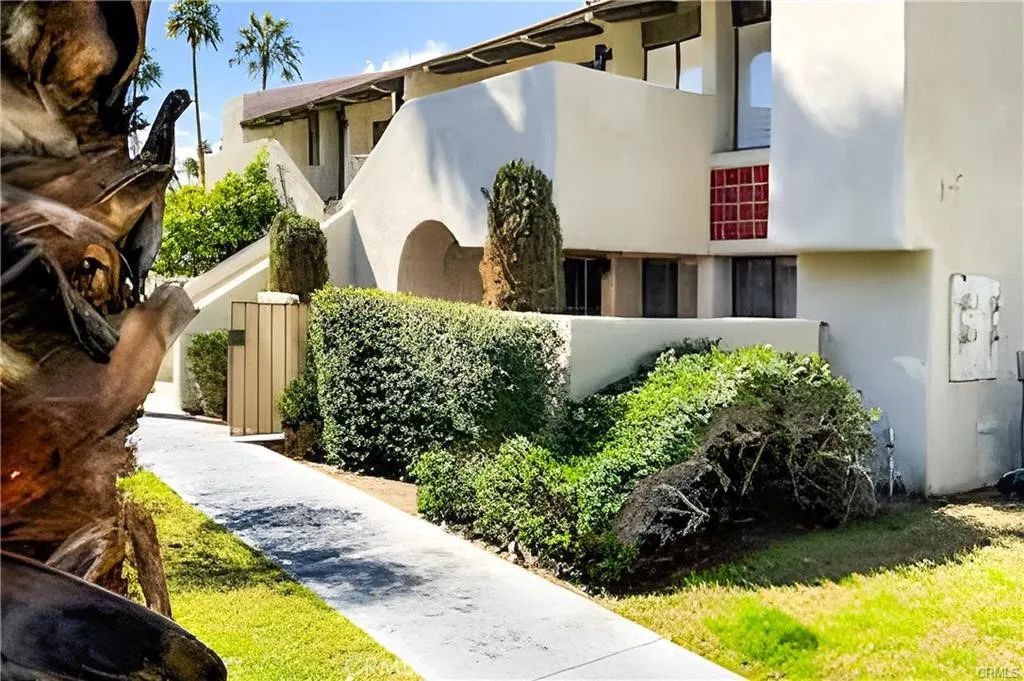 1150 E Amado 8B1, Palm Springs, CA 92262