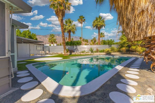 784 E Alexander Way, Palm Springs, CA 92262