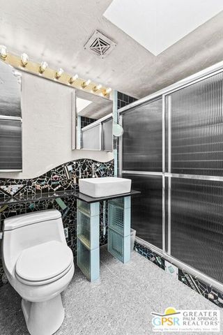 784 E Alexander Way, Palm Springs, CA 92262