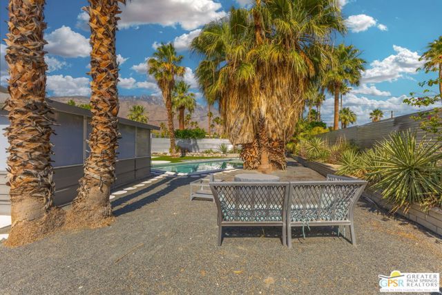 784 E Alexander Way, Palm Springs, CA 92262