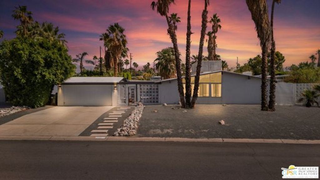 784 E Alexander Way, Palm Springs, CA 92262