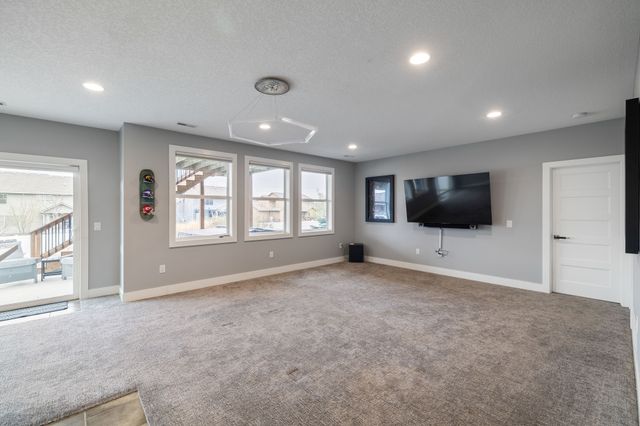 16837 Prairie Drive, Clive, IA 50325