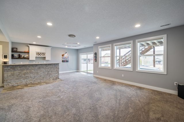 16837 Prairie Drive, Clive, IA 50325