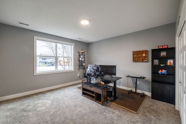 16837 Prairie Drive, Clive, IA 50325