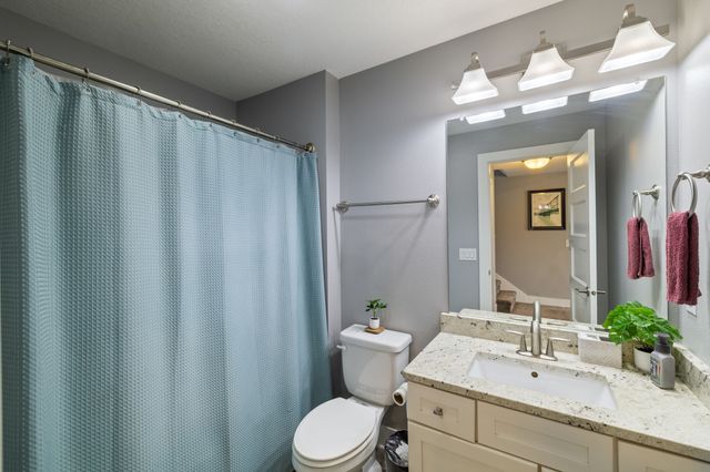 16837 Prairie Drive, Clive, IA 50325