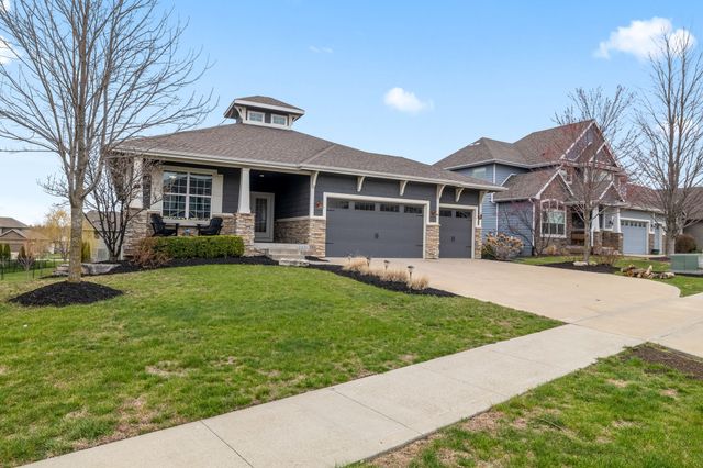 16837 Prairie Drive, Clive, IA 50325