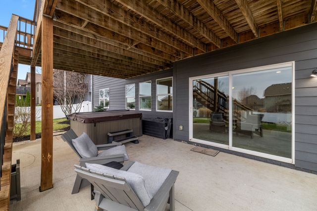 16837 Prairie Drive, Clive, IA 50325