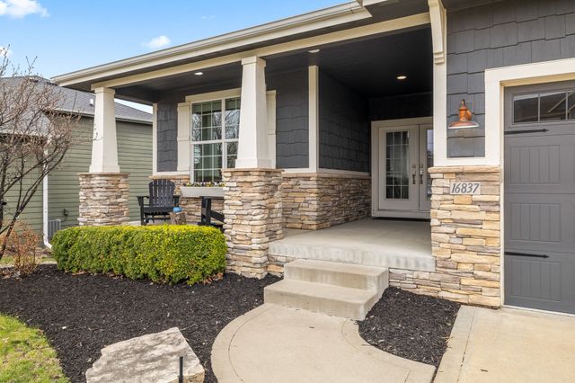 16837 Prairie Drive, Clive, IA 50325