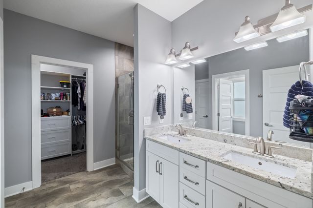 16837 Prairie Drive, Clive, IA 50325