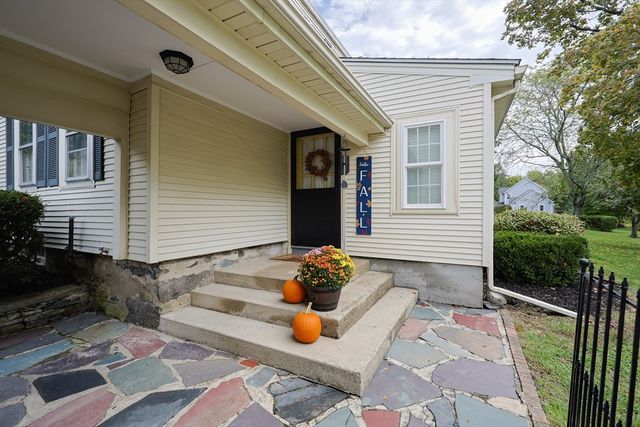 2043 Wellington Street, Dighton, MA 02715