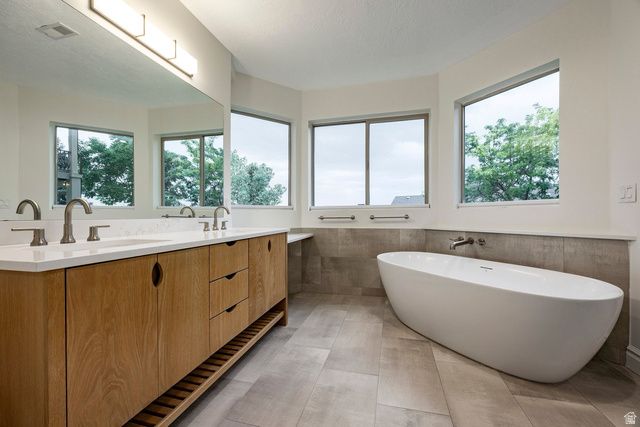 1263 E WILD MAPLE CT, Draper, UT 84020