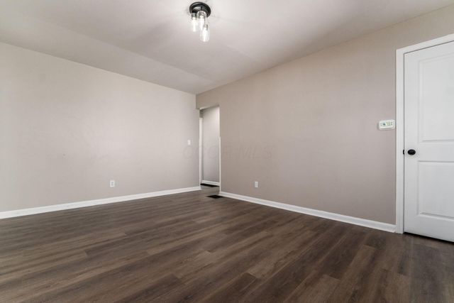 2725 Homecroft Drive, Columbus, OH 43211