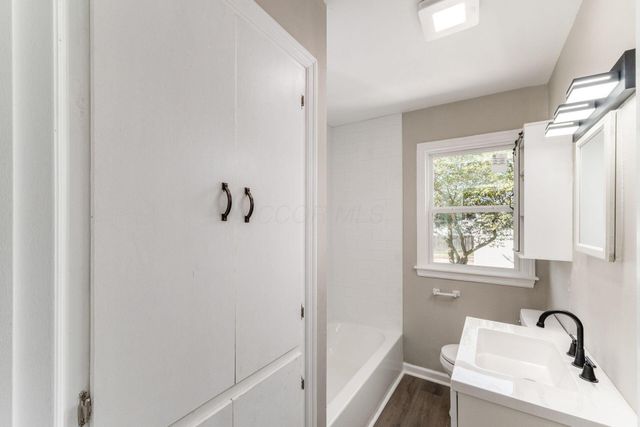 2725 Homecroft Drive, Columbus, OH 43211