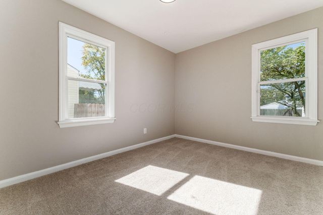 2725 Homecroft Drive, Columbus, OH 43211