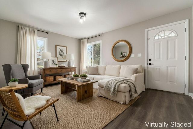 2725 Homecroft Drive, Columbus, OH 43211