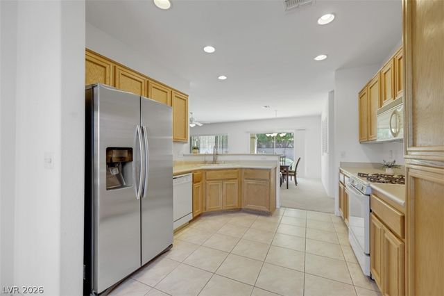 2833 Winslow Springs Drive, Henderson, NV 89052