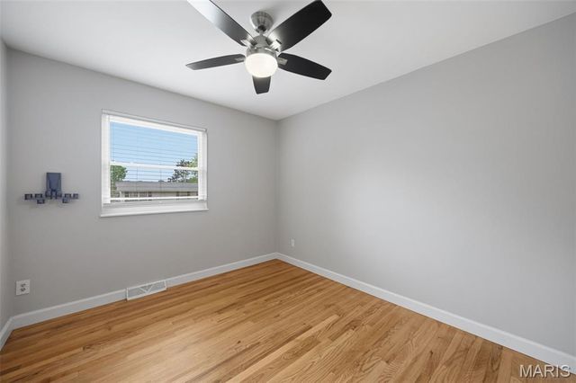11260 Claywood Drive, St Louis, MO 63126