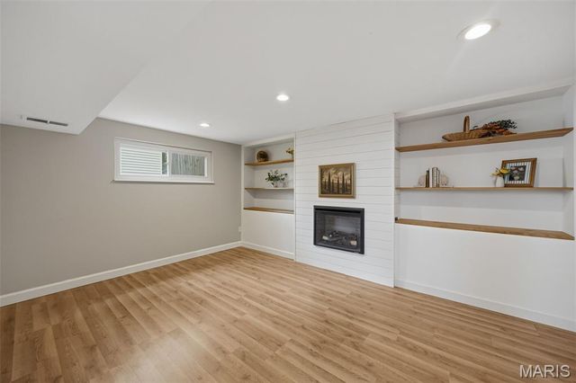 11260 Claywood Drive, St Louis, MO 63126
