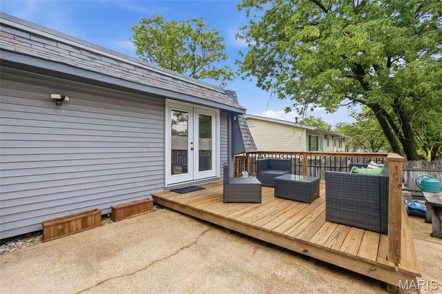 11260 Claywood Drive, St Louis, MO 63126