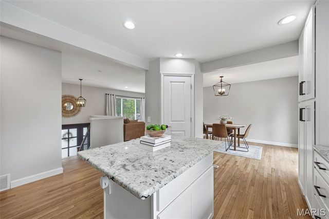 11260 Claywood Drive, St Louis, MO 63126