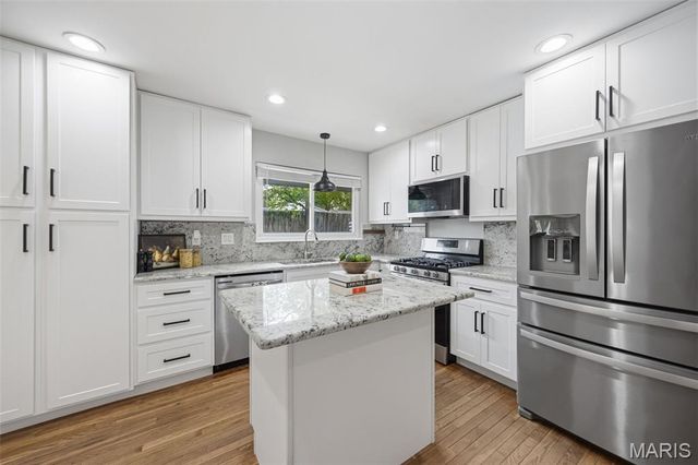 11260 Claywood Drive, St Louis, MO 63126