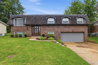 11260 Claywood Drive, St Louis, MO 63126
