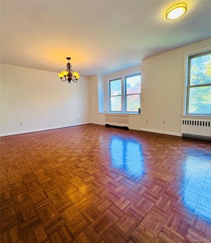 38 Linden Place 2, New Rochelle, NY 10801