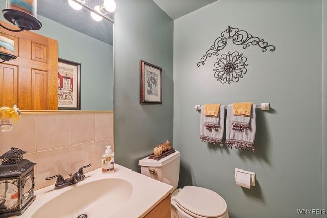 611 Sandlewood Drive, Lewiston, NY 14092