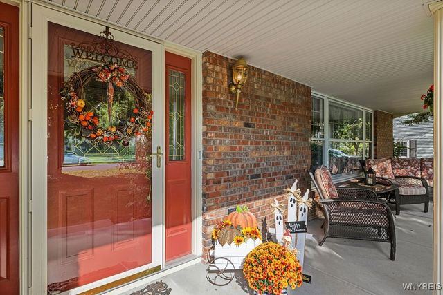 611 Sandlewood Drive, Lewiston, NY 14092