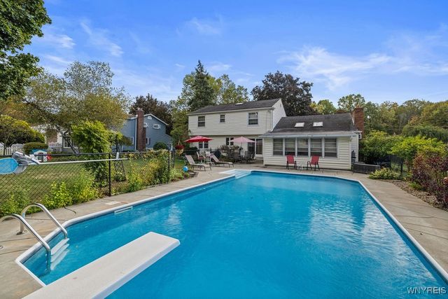 611 Sandlewood Drive, Lewiston, NY 14092