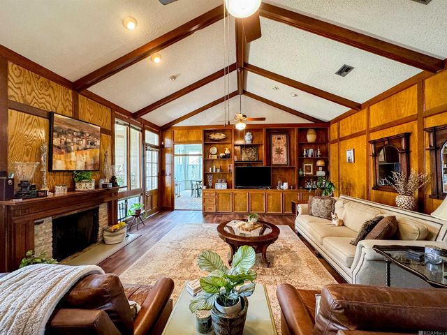 3654 Sessions Dr, Baton Rouge, LA 70816