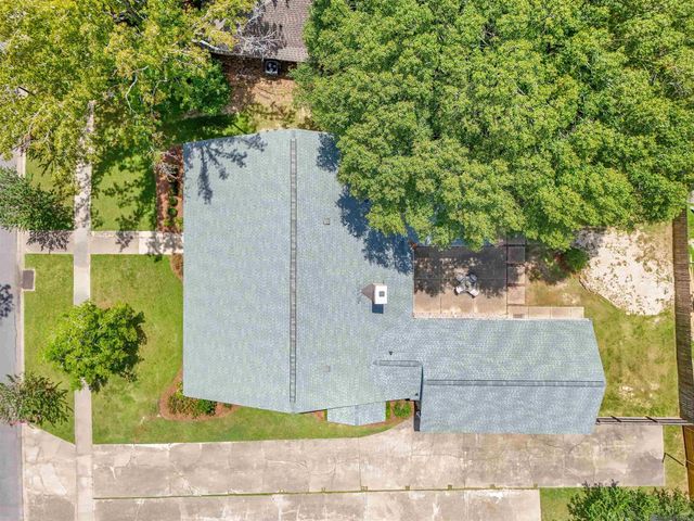 3654 Sessions Dr, Baton Rouge, LA 70816
