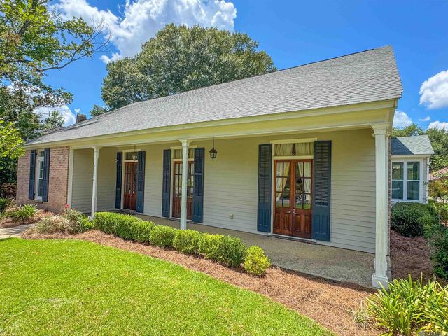 3654 Sessions Dr, Baton Rouge, LA 70816