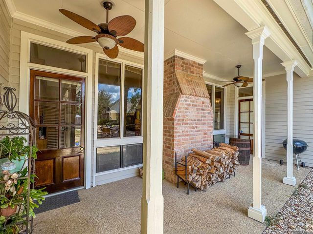 3654 Sessions Dr, Baton Rouge, LA 70816