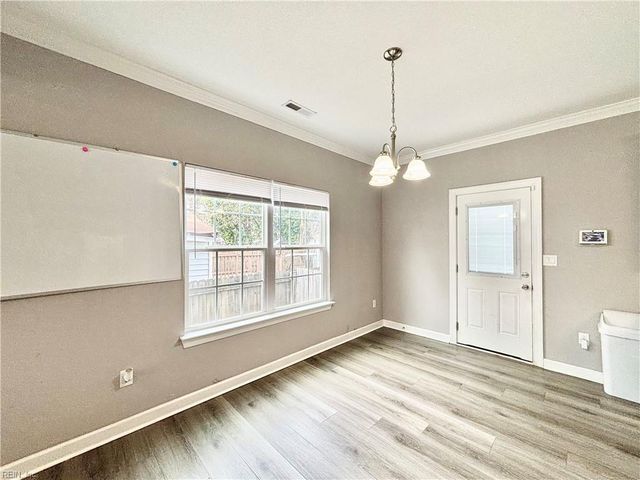 1234 Summit AVE, Portsmouth, VA 23704