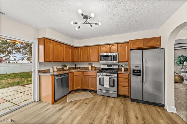 5909 Main Avenue, North Ridgeville, OH 44039