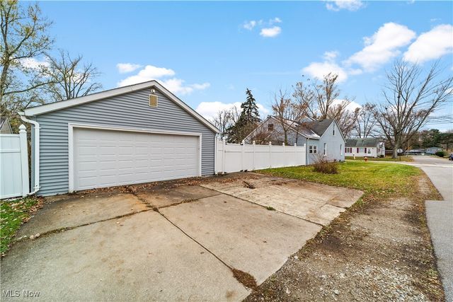 5909 Main Avenue, North Ridgeville, OH 44039