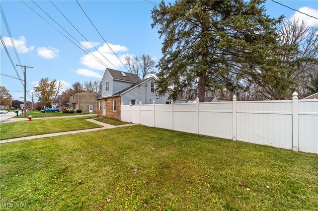 5909 Main Avenue, North Ridgeville, OH 44039