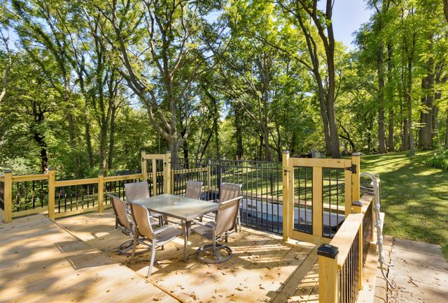 4690 NW Lovington Drive, Des Moines, IA 50310